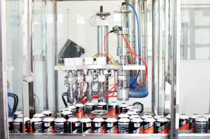 Ուիլսոնը խորապես ներգրավված է գեղեցկության աերոզոլային արդյունաբերության մեջ